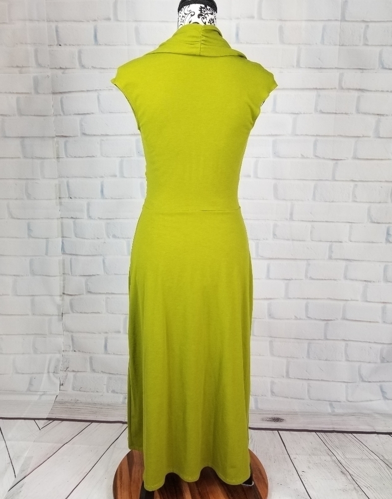 Newport News size s sleeveless stretch knit dress - Picture 8 of 8